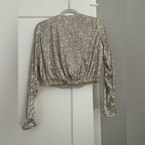 NWT Gold Sequin Top - Picture 2 of 3